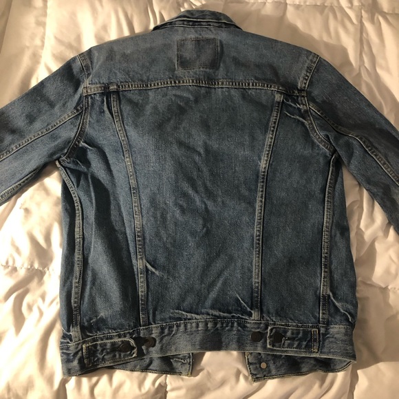 VINTAGE Levi’s Denim Jacket - Picture 3 of 5